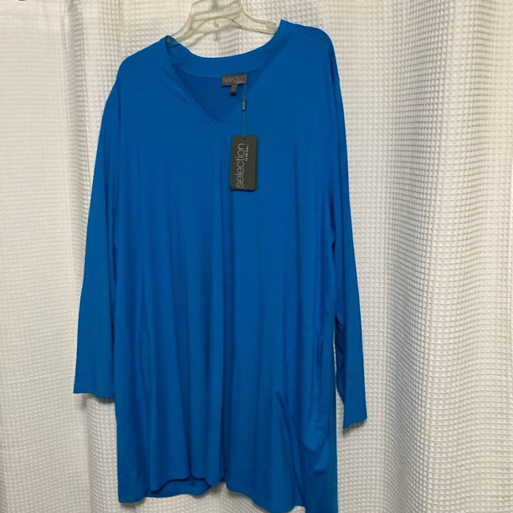 V-neck pocket long sleeve stretch knit top